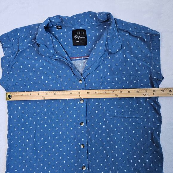 Jachs Girlfriend Floral Blue Button Up Chambray Top Size Medium Short Sleeve - Picture 7 of 8